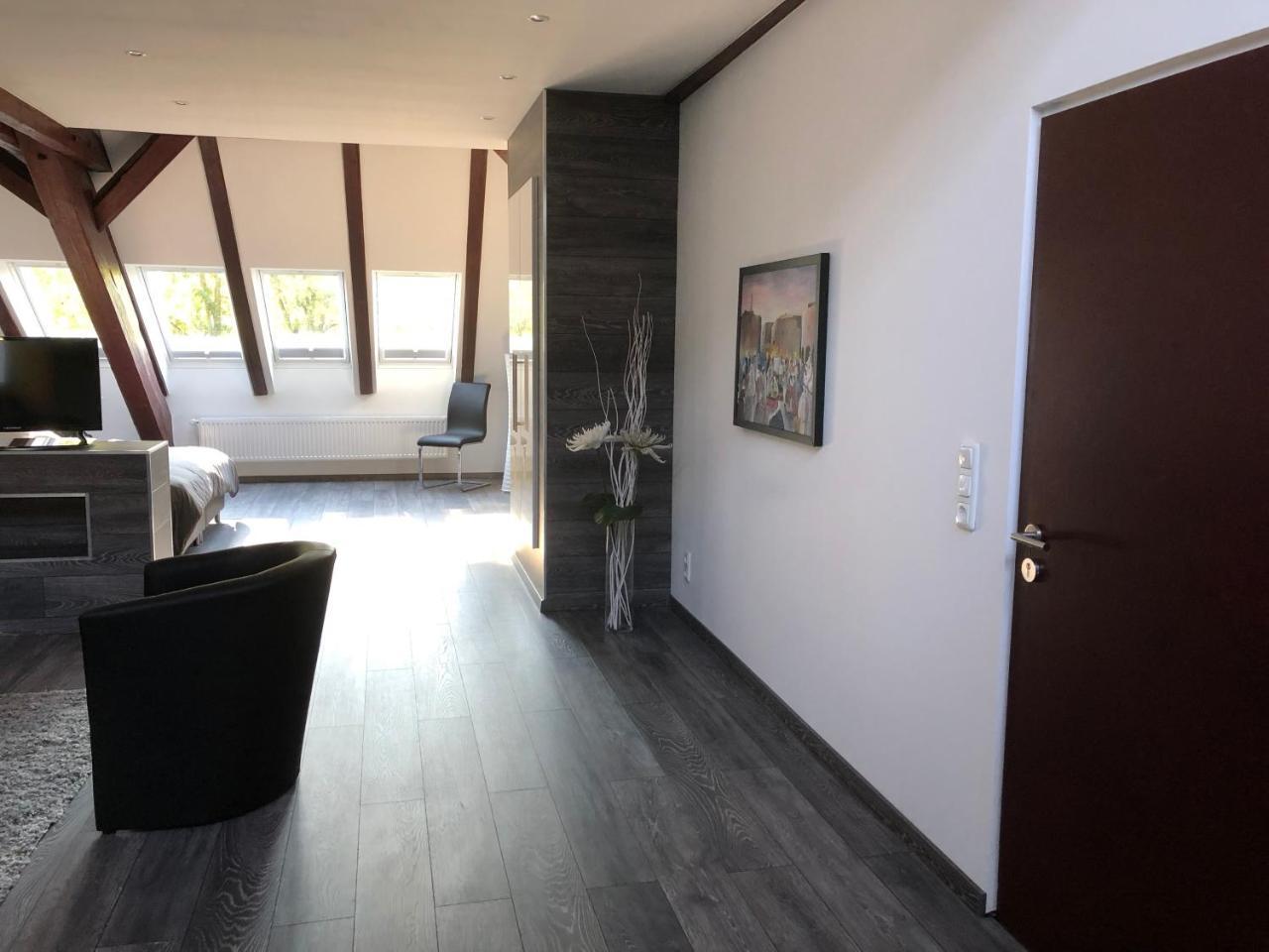 Engels Hof Wolfsbourg Extérieur photo