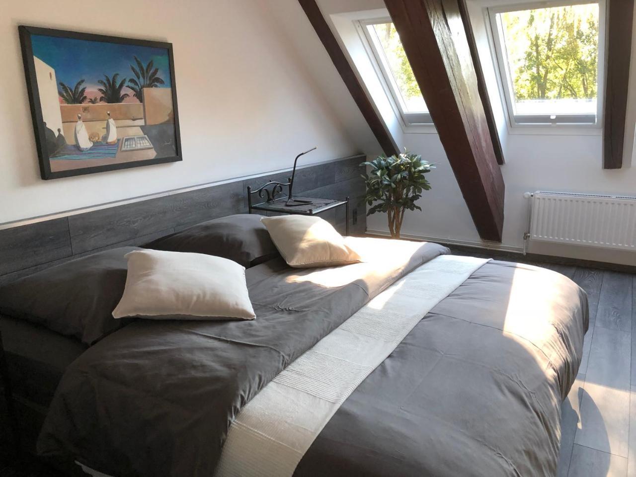 Engels Hof Wolfsbourg Extérieur photo